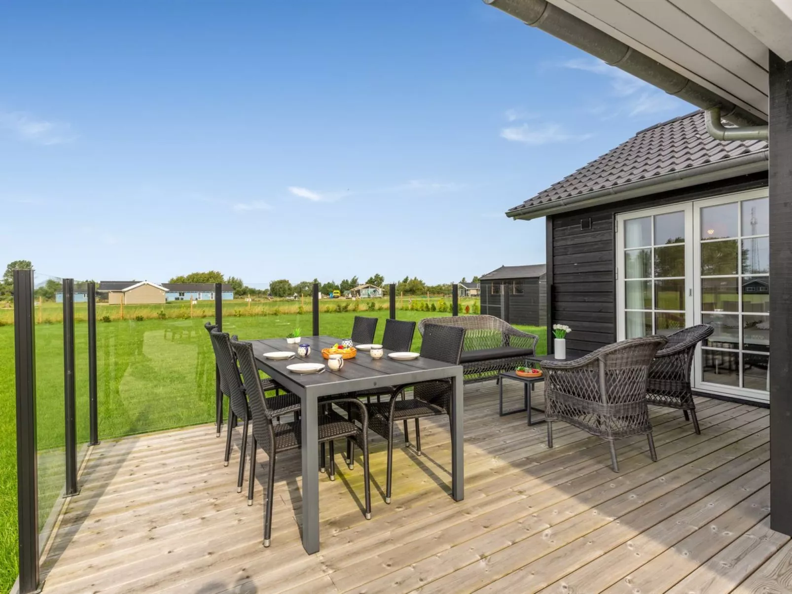 "Hellevi" - 900m from the sea-Outside