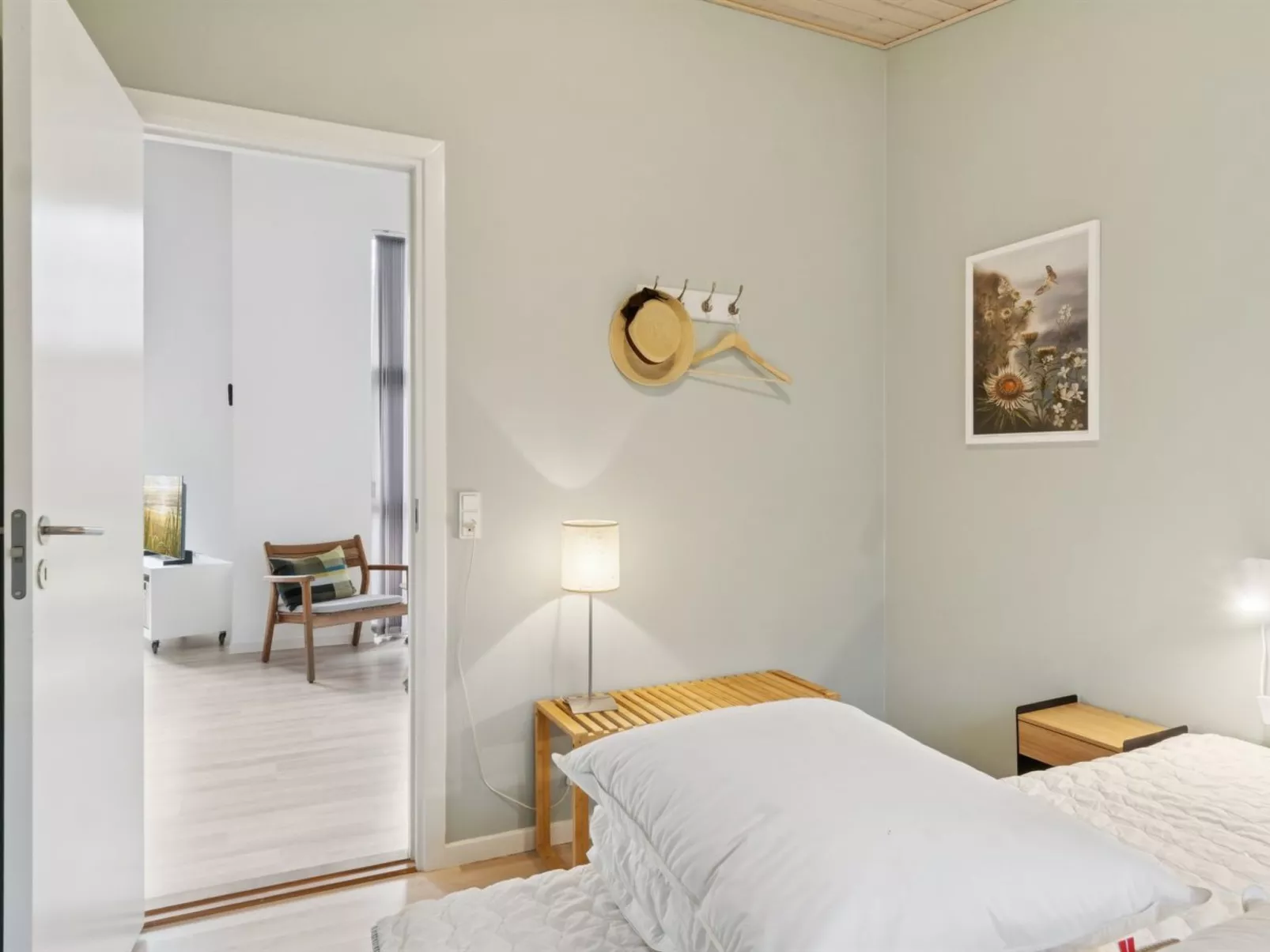 "Erikke" - 575m from the sea-Inside