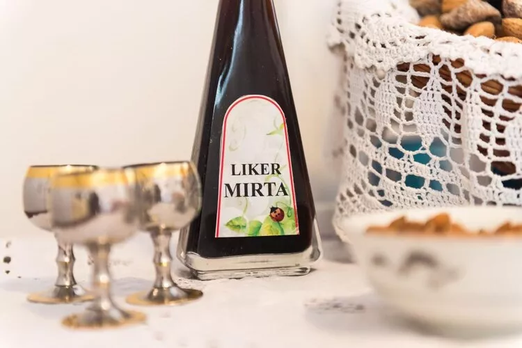 Guest House Kola - Standard Double Room with Balcony-Intérieur