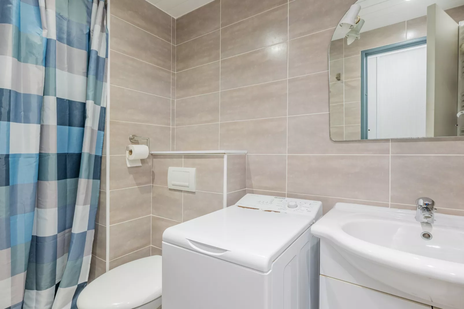 Peau Rouge A N°26 - ST4-Bathroom