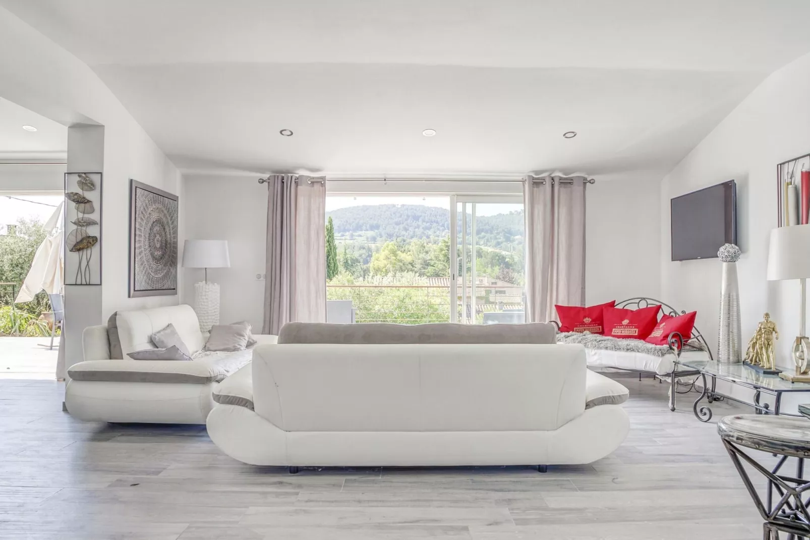 VILLA MADDIE-Salon