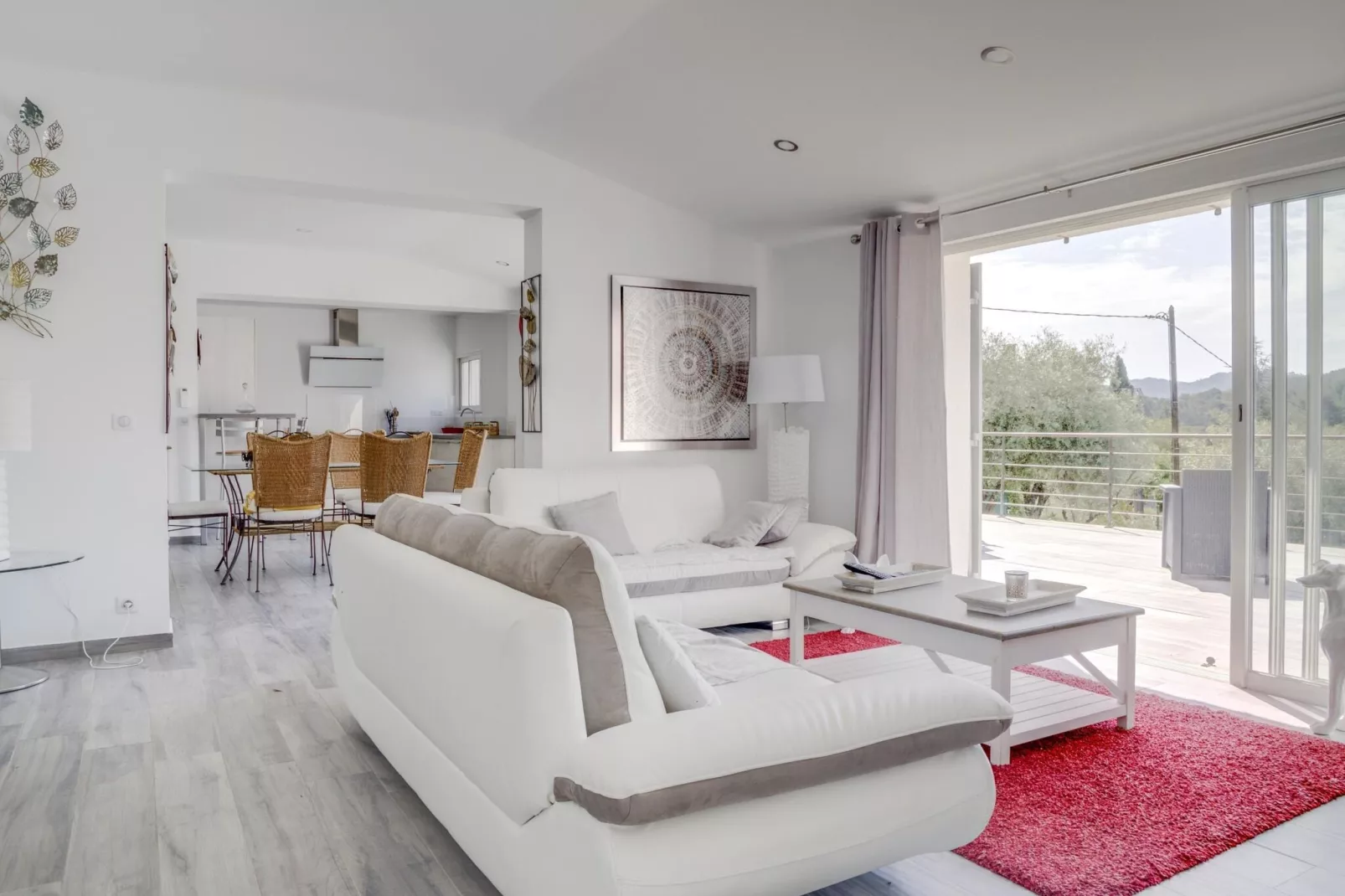 VILLA MADDIE-Salle à manger