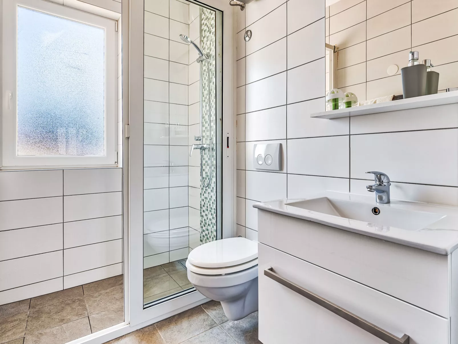 Villa mit Garten, Grill und Terrasse - Inside