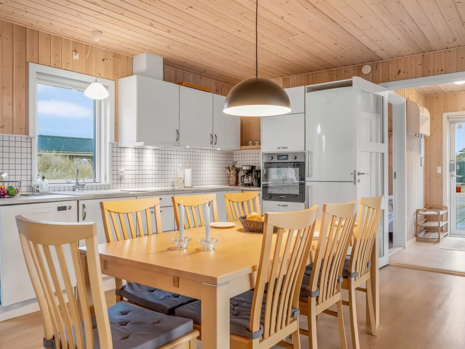 "Ovine" - 900m from the sea-Dedans