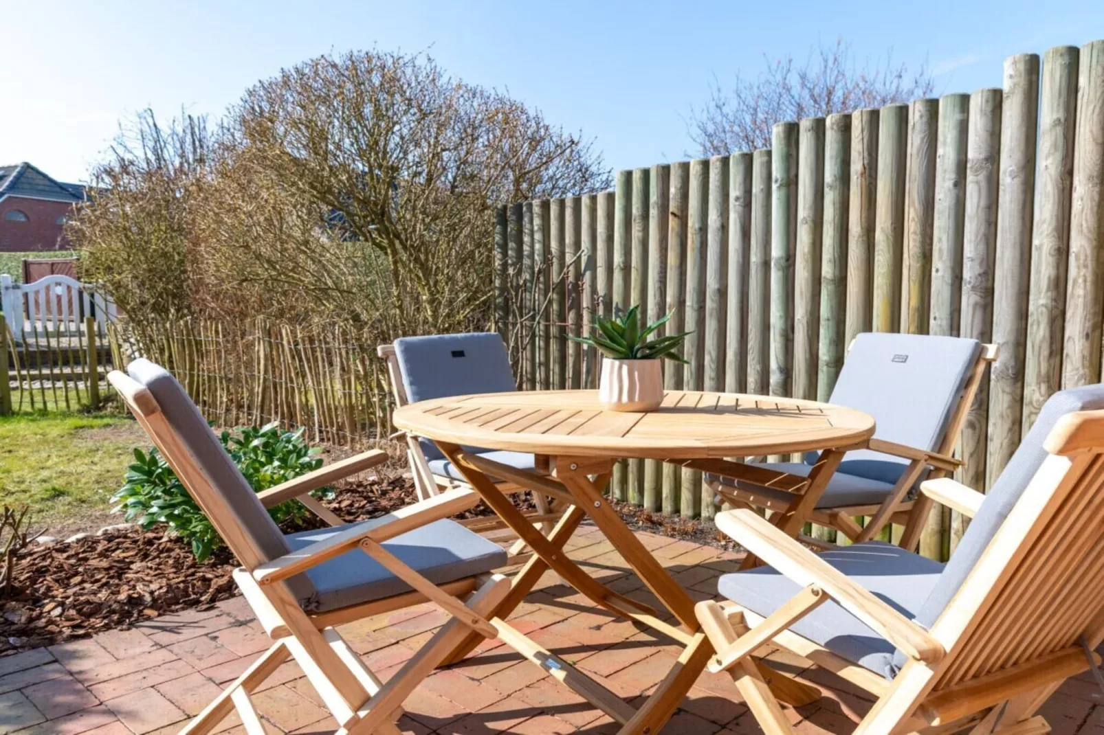 561681-Terrasse/Balkon