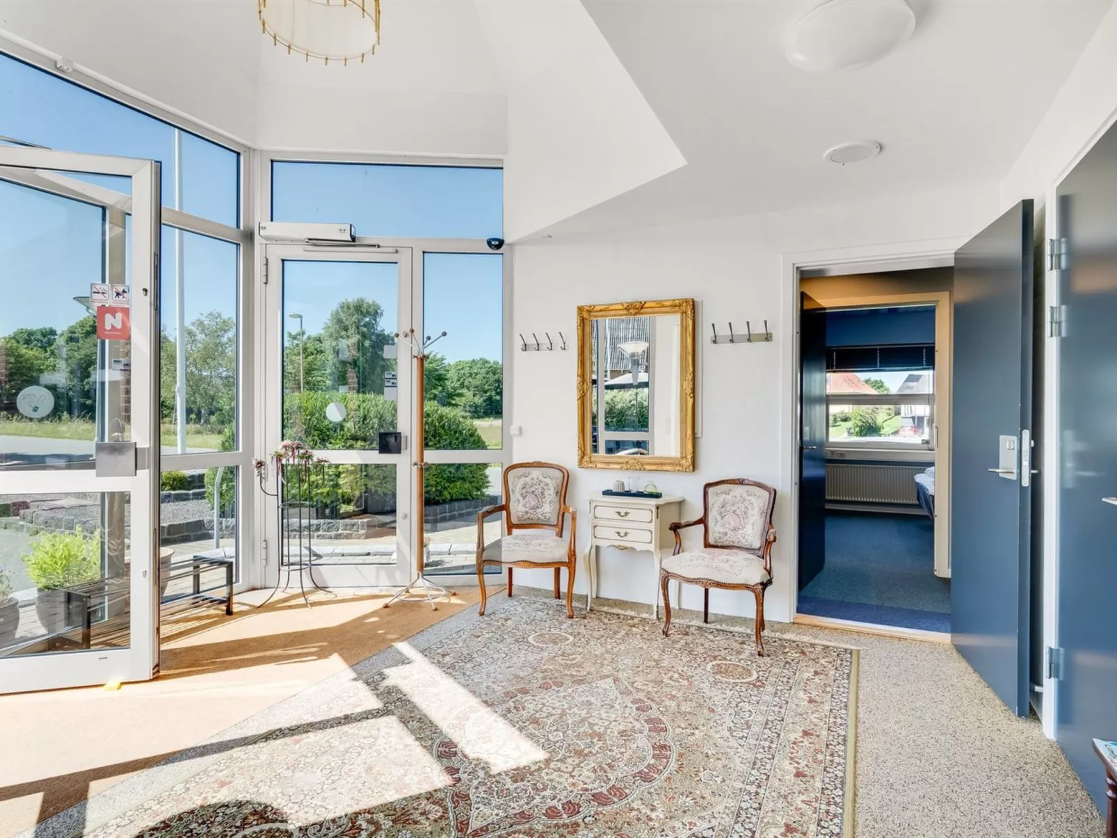 "Borjana" - 500m to the fjord-Drinnen