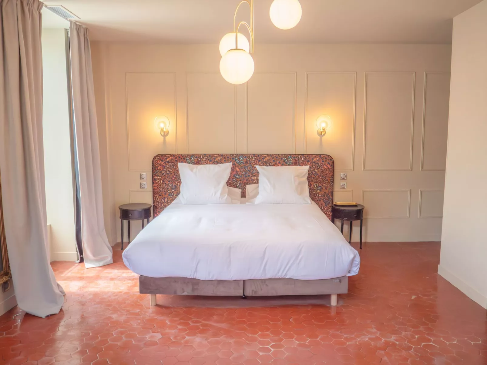 Chez Nerthe, 5-Sterne-Haus mit privatem Jacuzzi-Drinnen