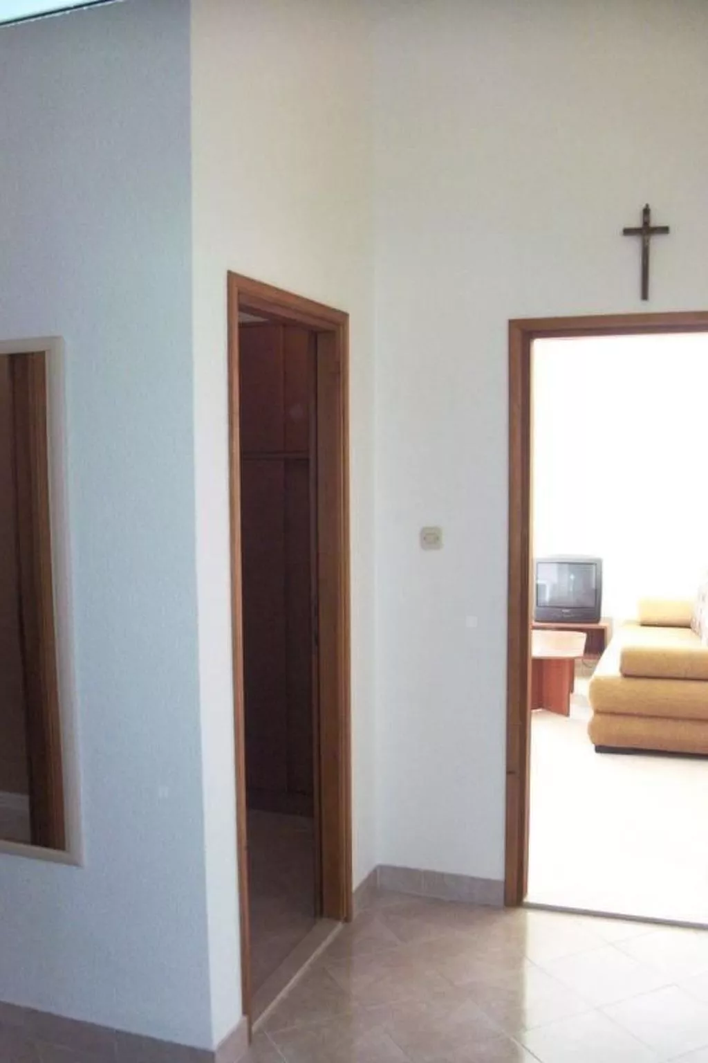 Wohnung in Seget Vranjica mit Terrasse und Grill-Drinnen