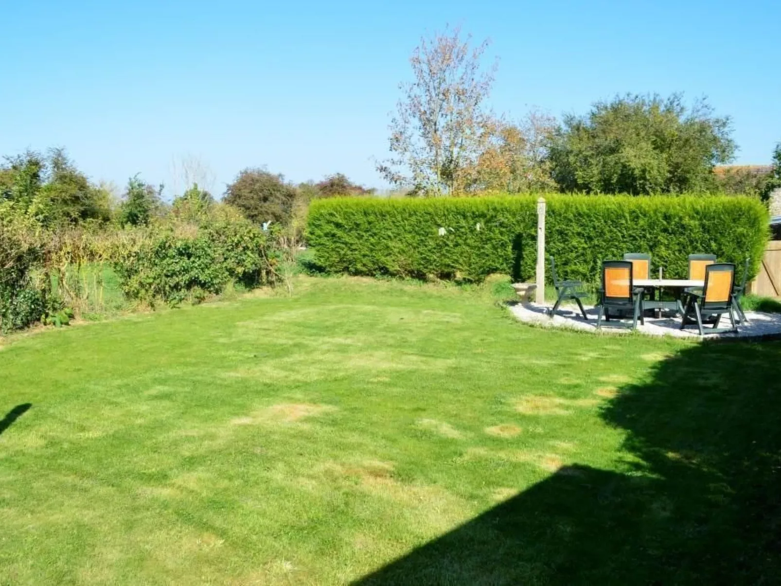 "Garence" mit eigener Terrasse-Outside