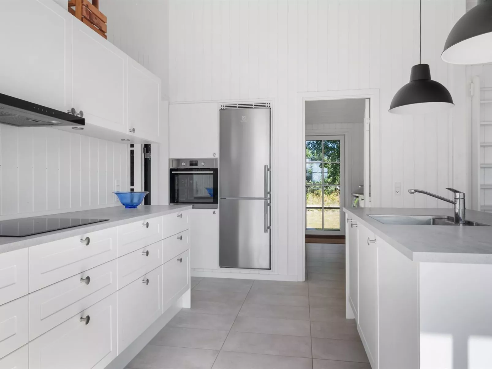 "Edvardsine" - 40m from the sea-Drinnen