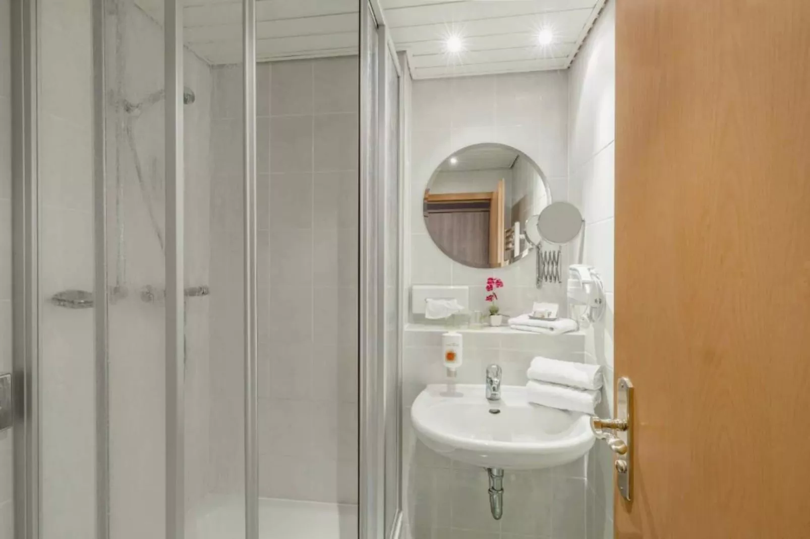 Standard Double Room-Salle de bain