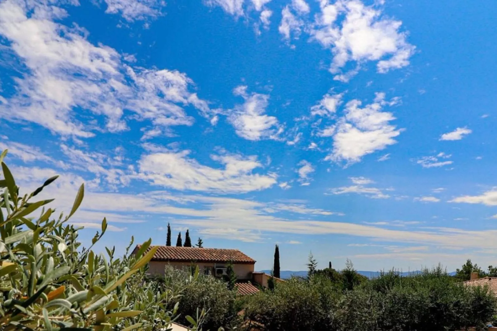 Villa Font du Roux-View summer