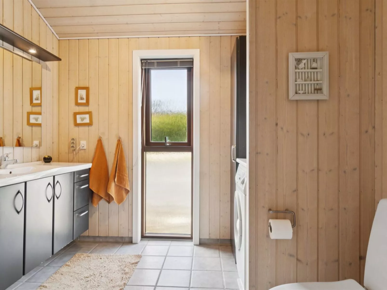 "Viggo" - 200m from the sea-Inside