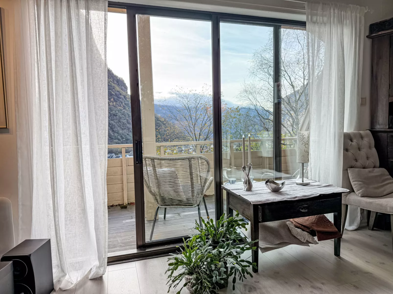 Høyanger Panorama - Inside