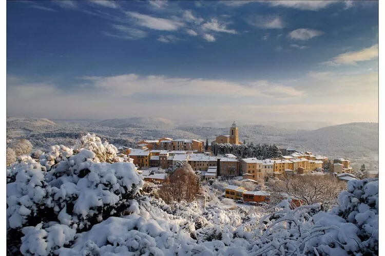 Villa Font du Roux-Area winter 1km