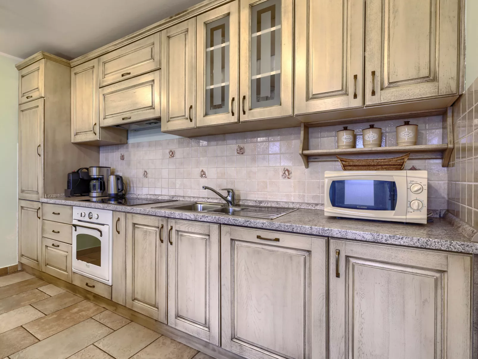 Villa Christina - Inside