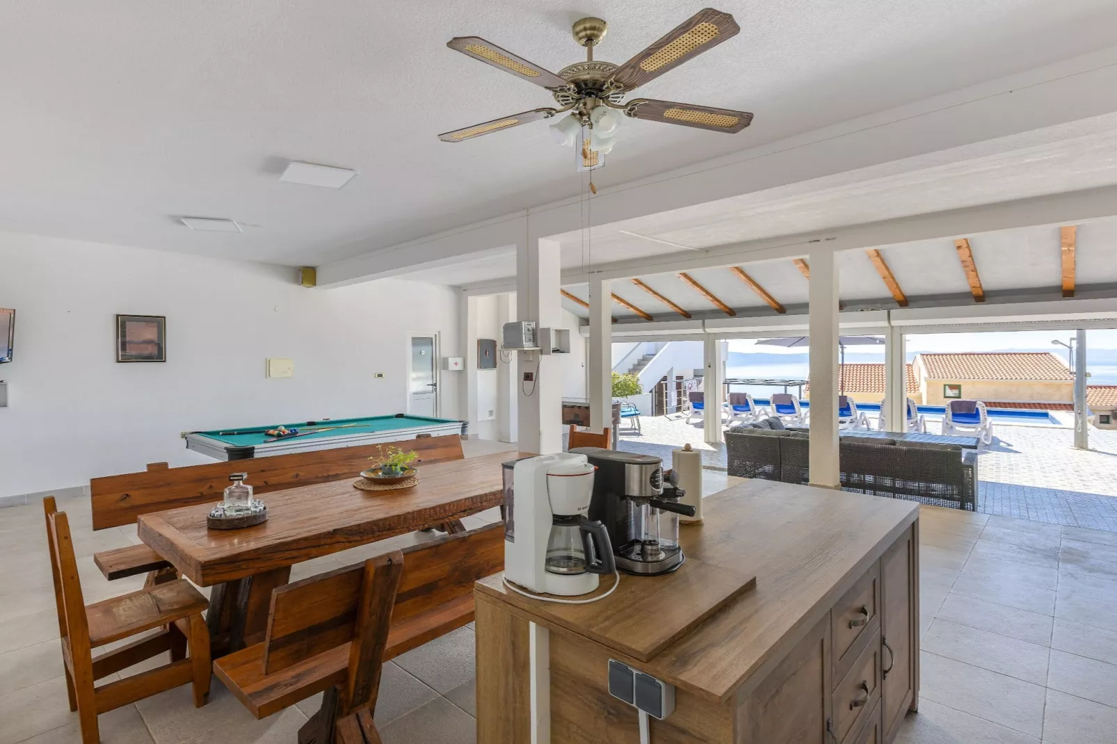 Villa Blanka - Six Bedroom Villa with Swimming Pool and Sea View-Esszimmer