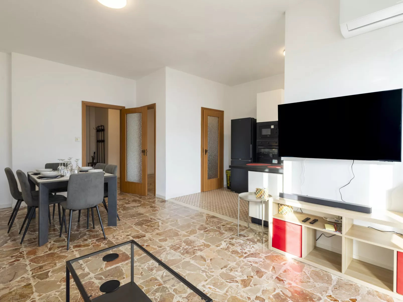 Lovere Balcony View - Dedans