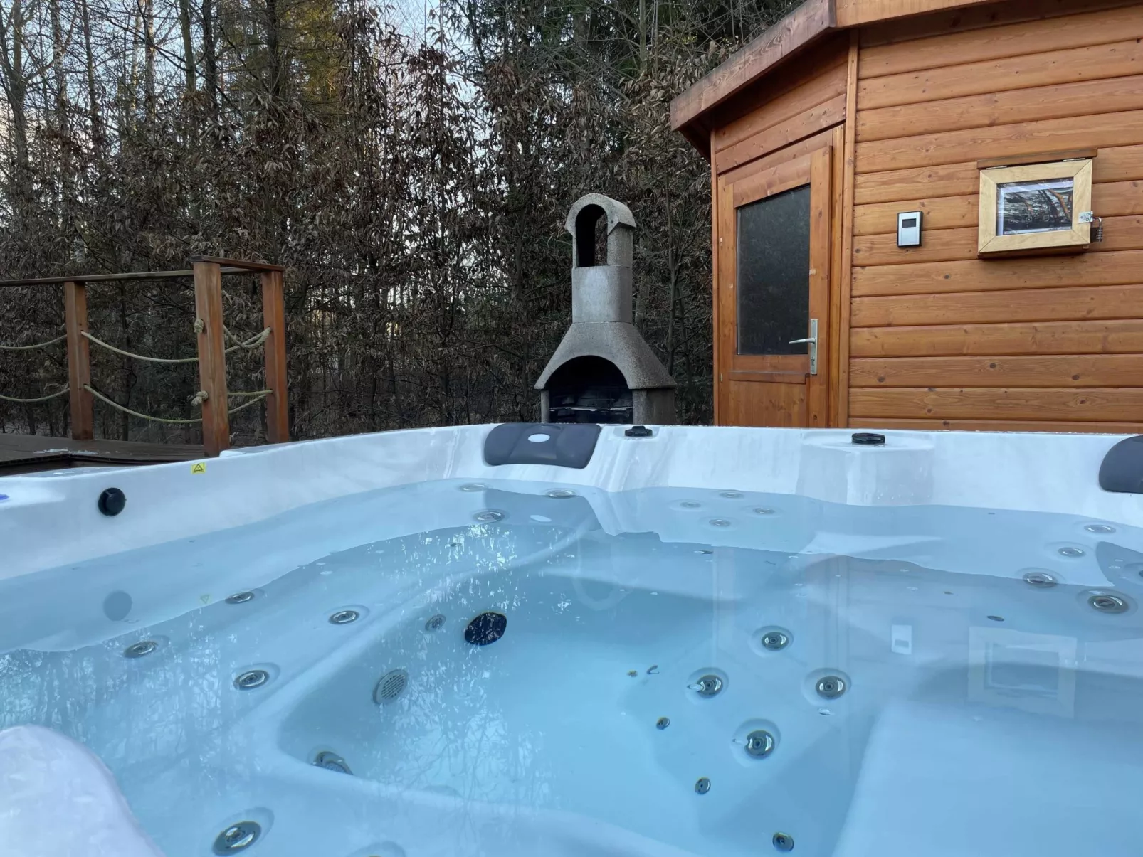 Schönes Ferienhaus in Wackersdorf mit Whirlpool und Terrasse - Image-tags.info