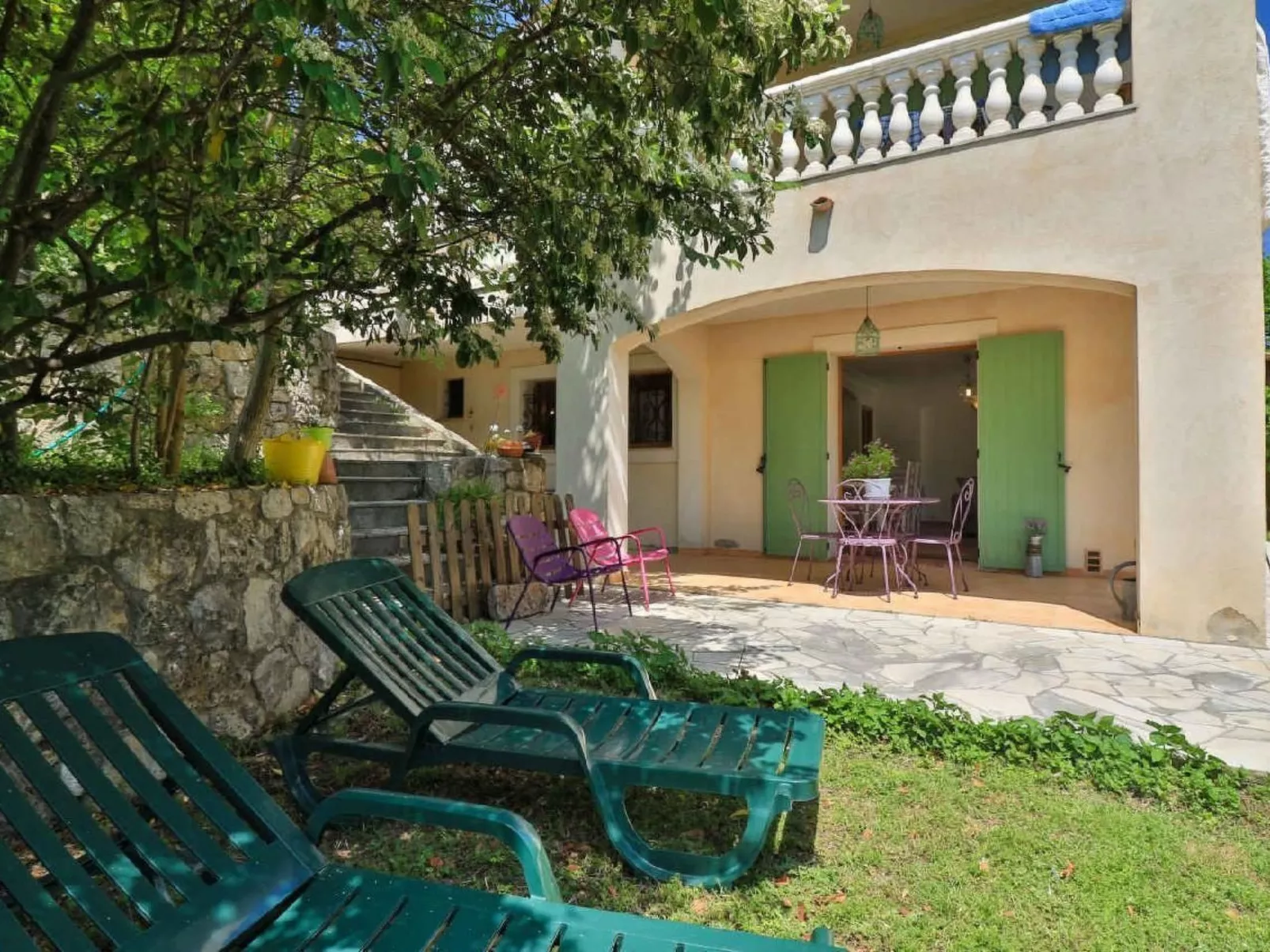 Appartement in Le Bar-Sur-Loup mit Eigenem Garten - Image-tags.info