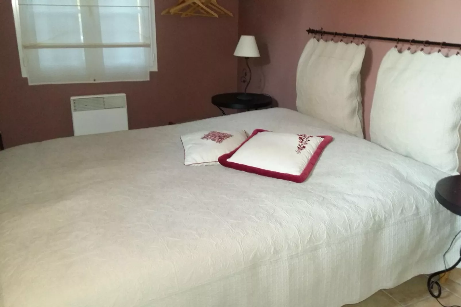 LE BASTIDON-Bedroom