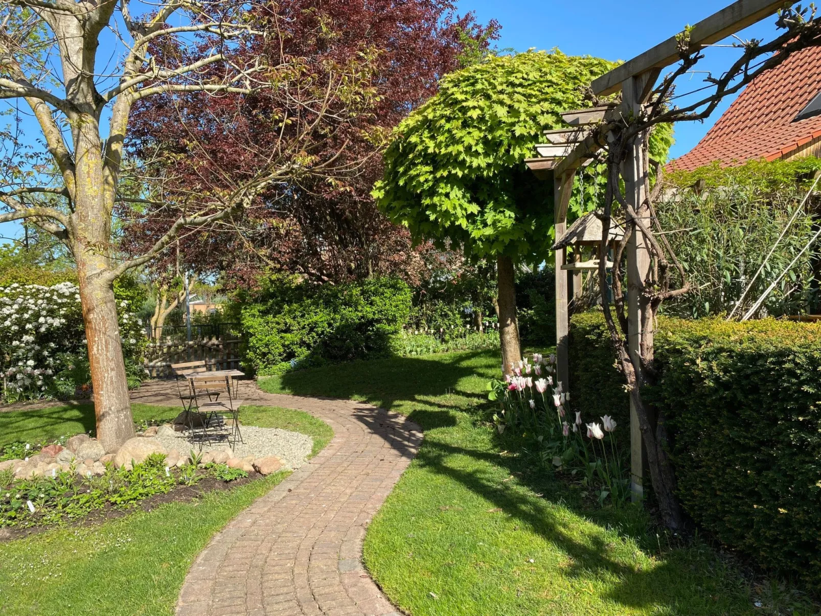 Großzügiges Studio in einem kleinen Fachwerkhaus - Image-tags.info