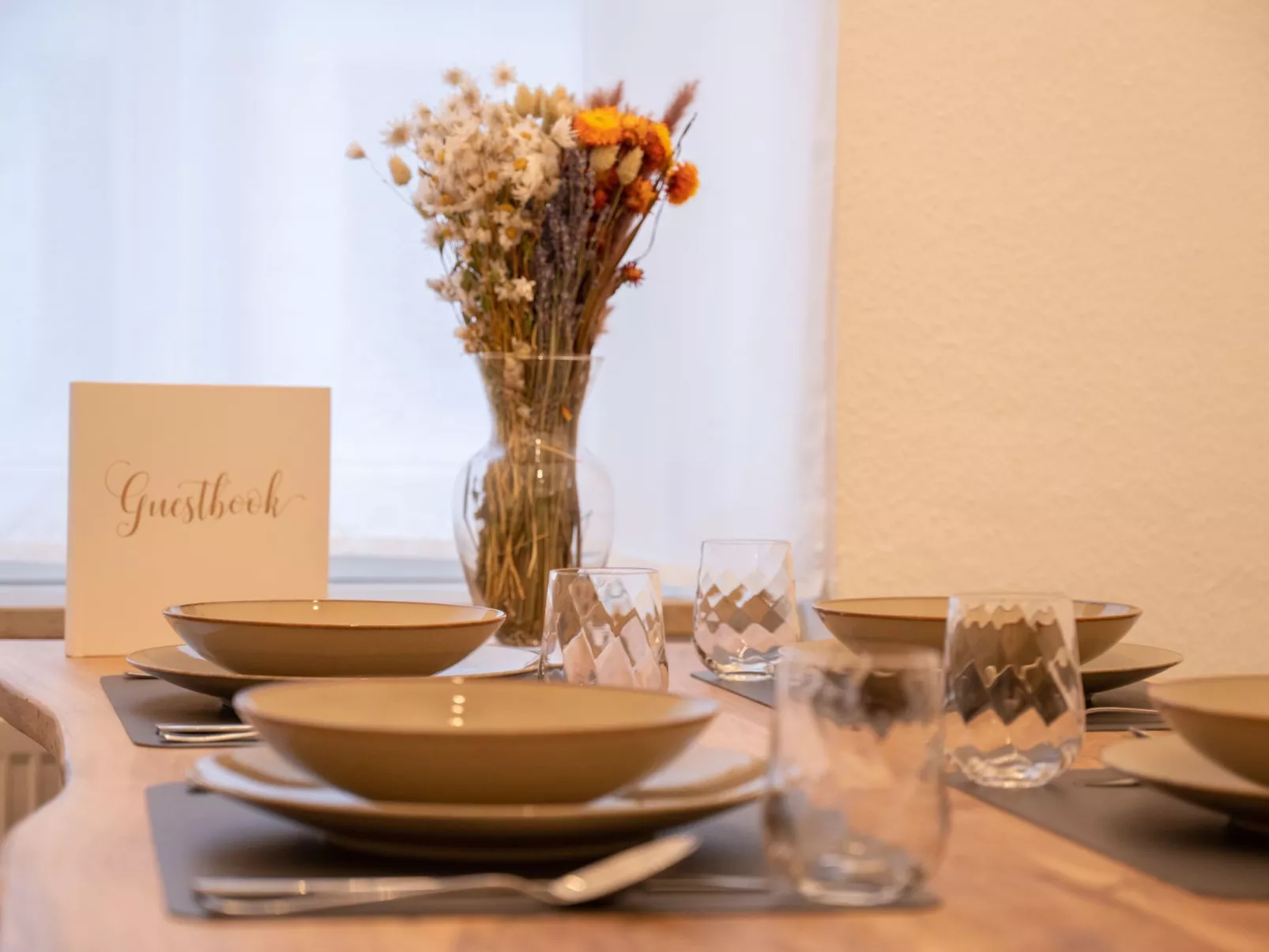 Große Wohnung in Zentrum mit Kleinem Garten - Image-tags.info