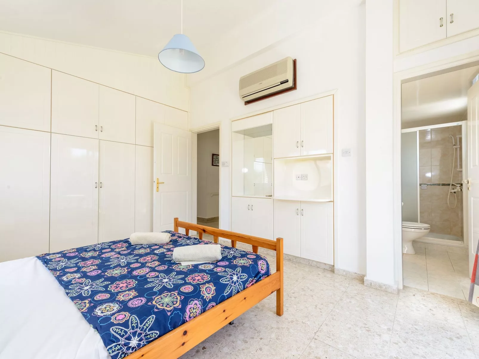 4-Schlafzimmer-Villa mit privatem Pool in Ayia Napa - Image-tags.info