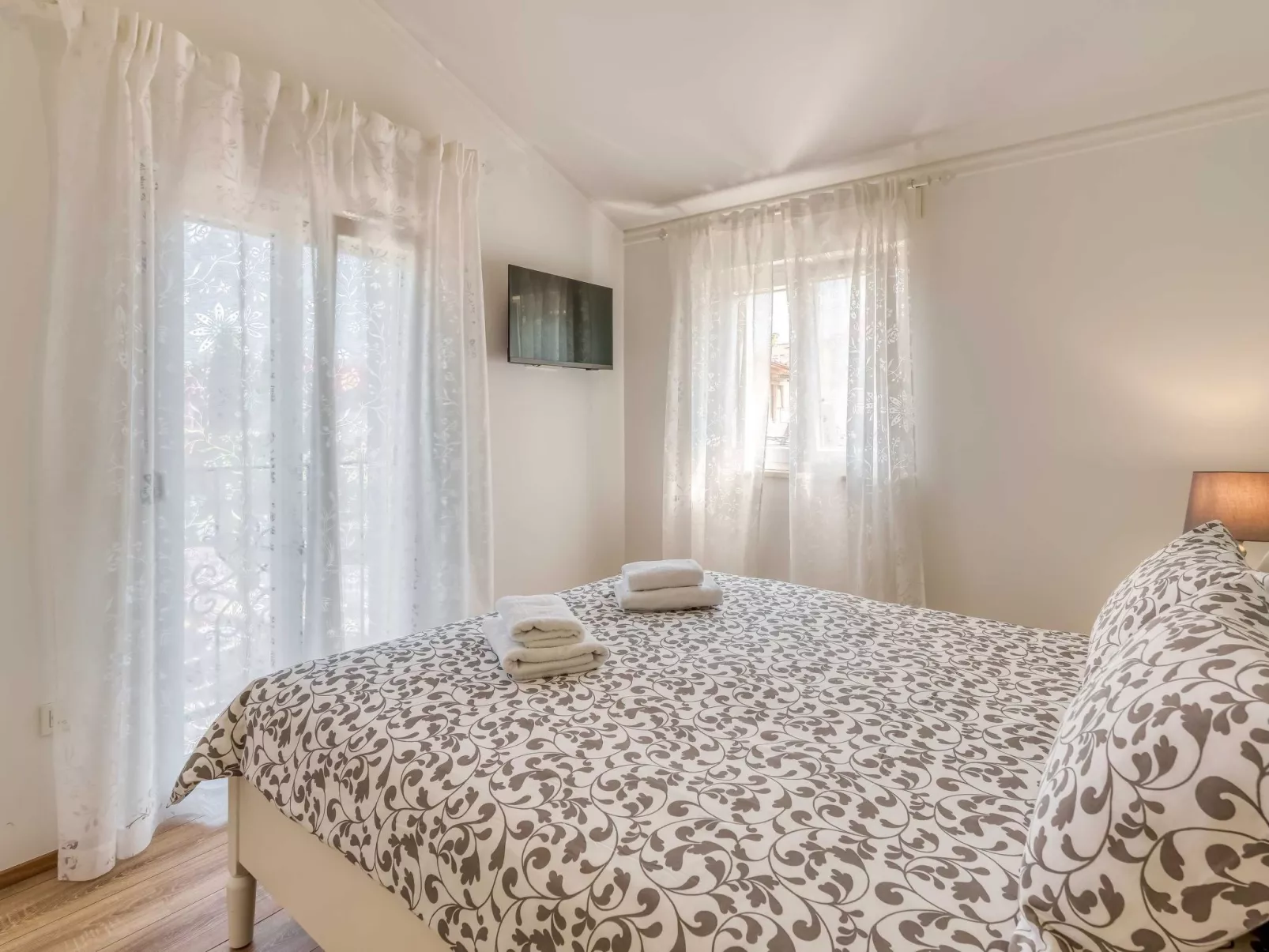 "Andrea" mit Whirlpool - Image-tags.info