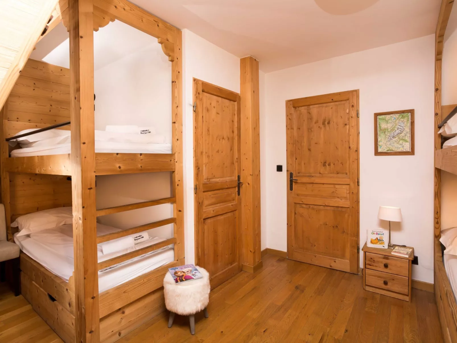 In Chamonix Centre-Ville - Image-tags.info