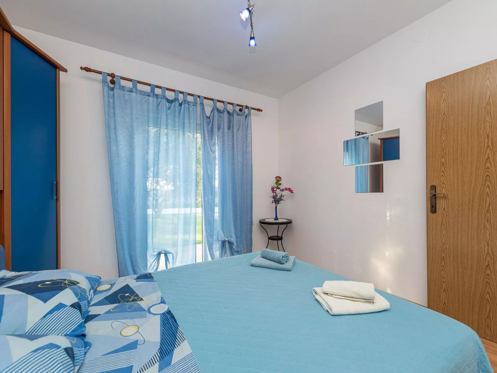 Apartment Buskulic Anamarija 2 - Image-tags.info