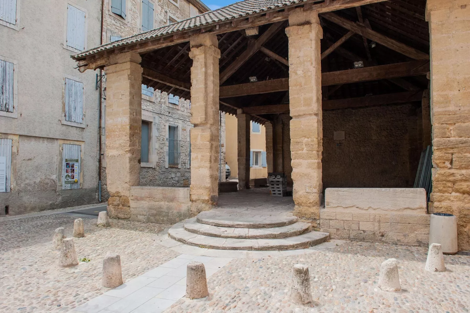 Maison Saint Victor-Areas summer 20km