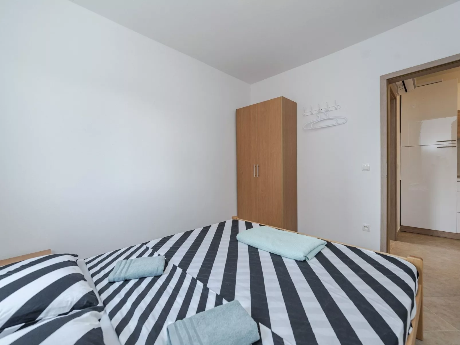 Apartment Simic 4 - Image-tags.info