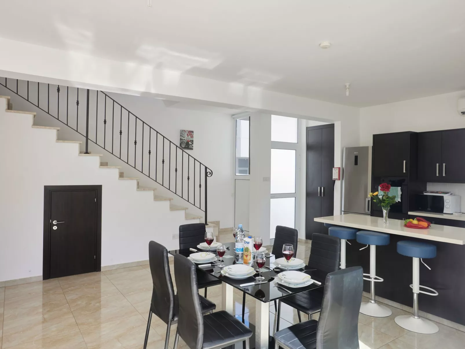 Villa Pearl PE17 in Paralimni mit privatem Parkplatz - Image-tags.info