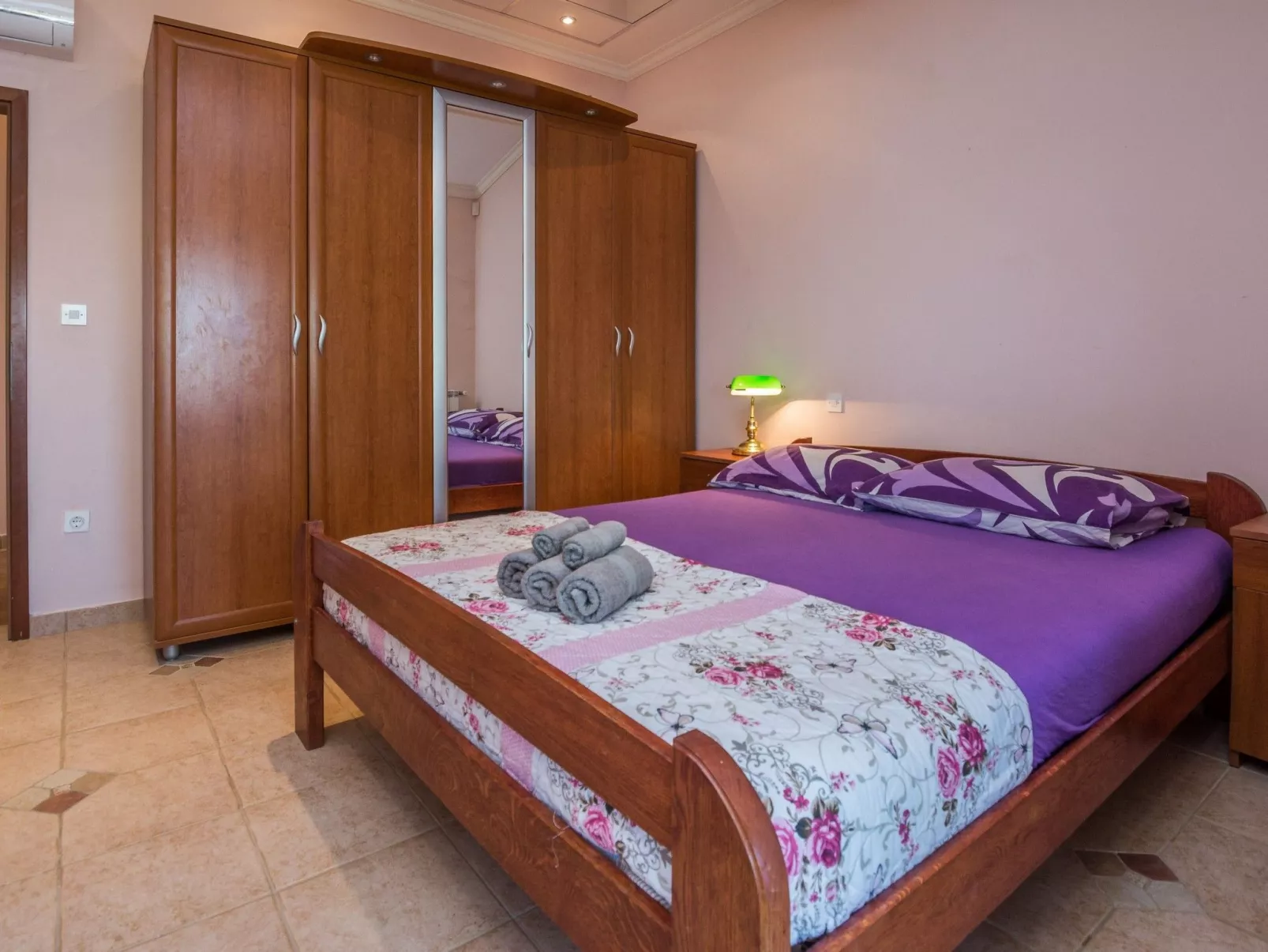 Apartment Weiss 1 - Image-tags.info