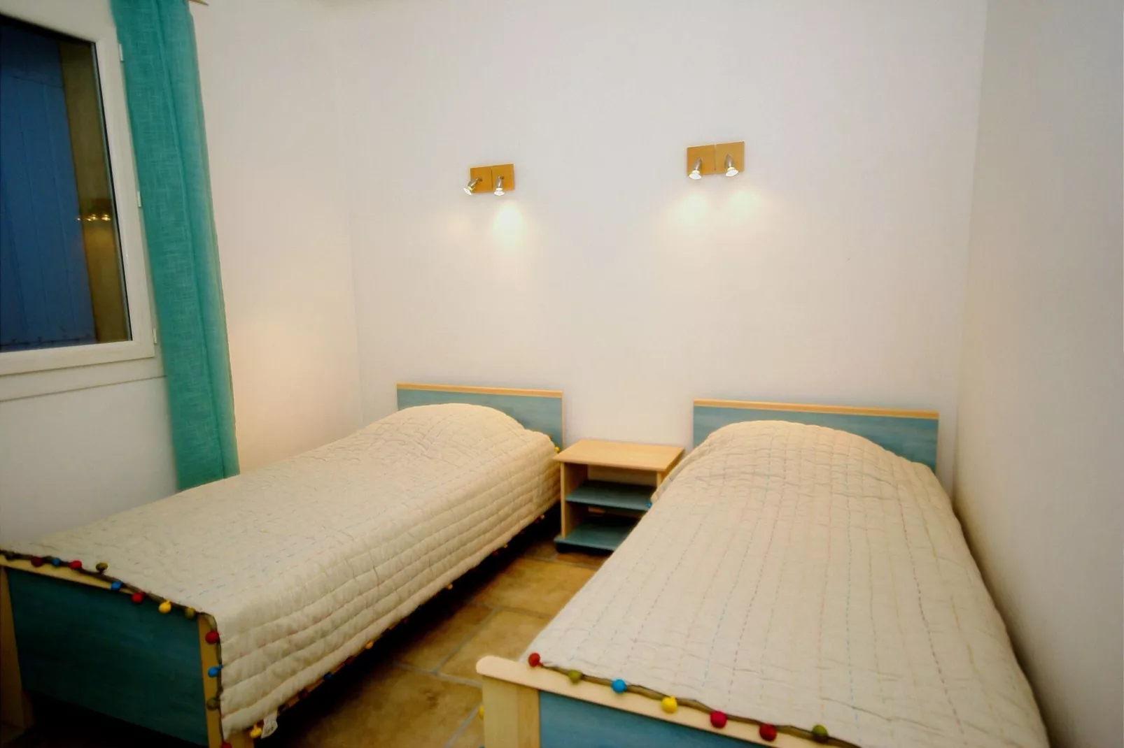 Maison de vacances Le Thor-Bedroom