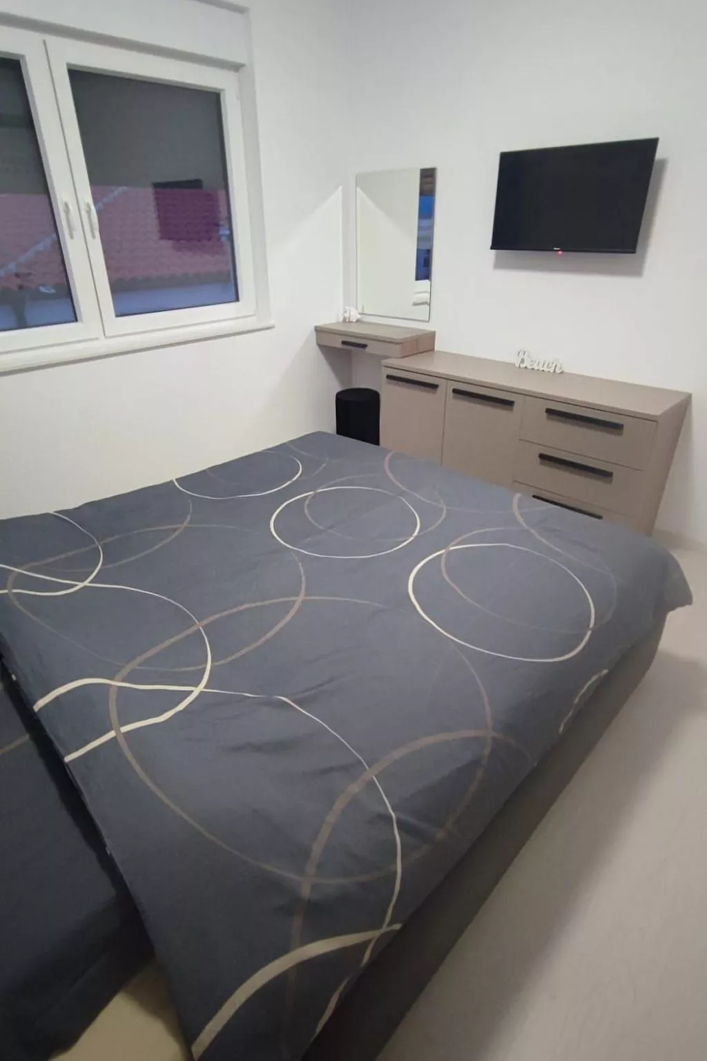 HH Cvetkovic - Image-tags.info