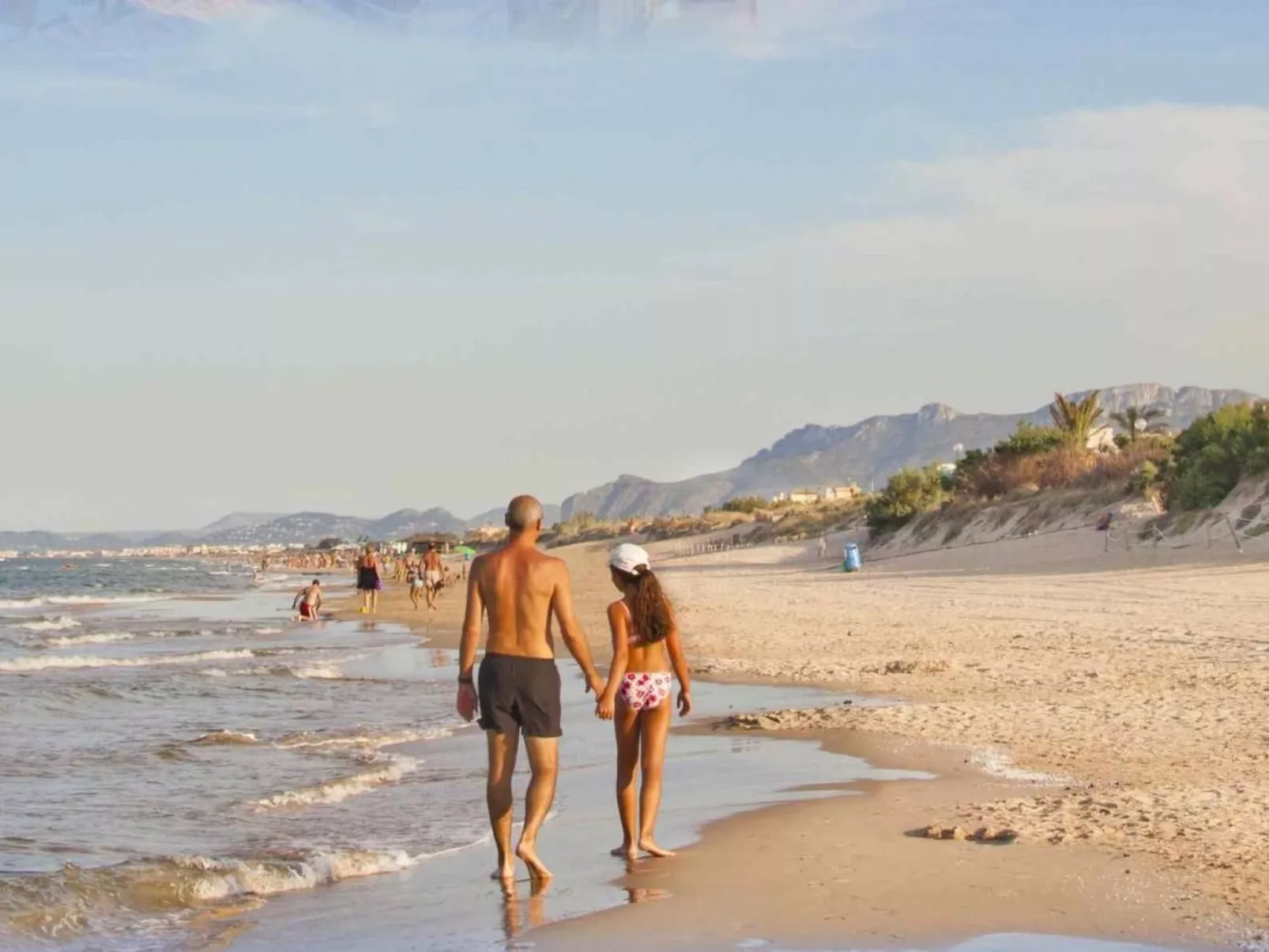 Villa im spanischen Stil mit großem Pool und ein - Draußen