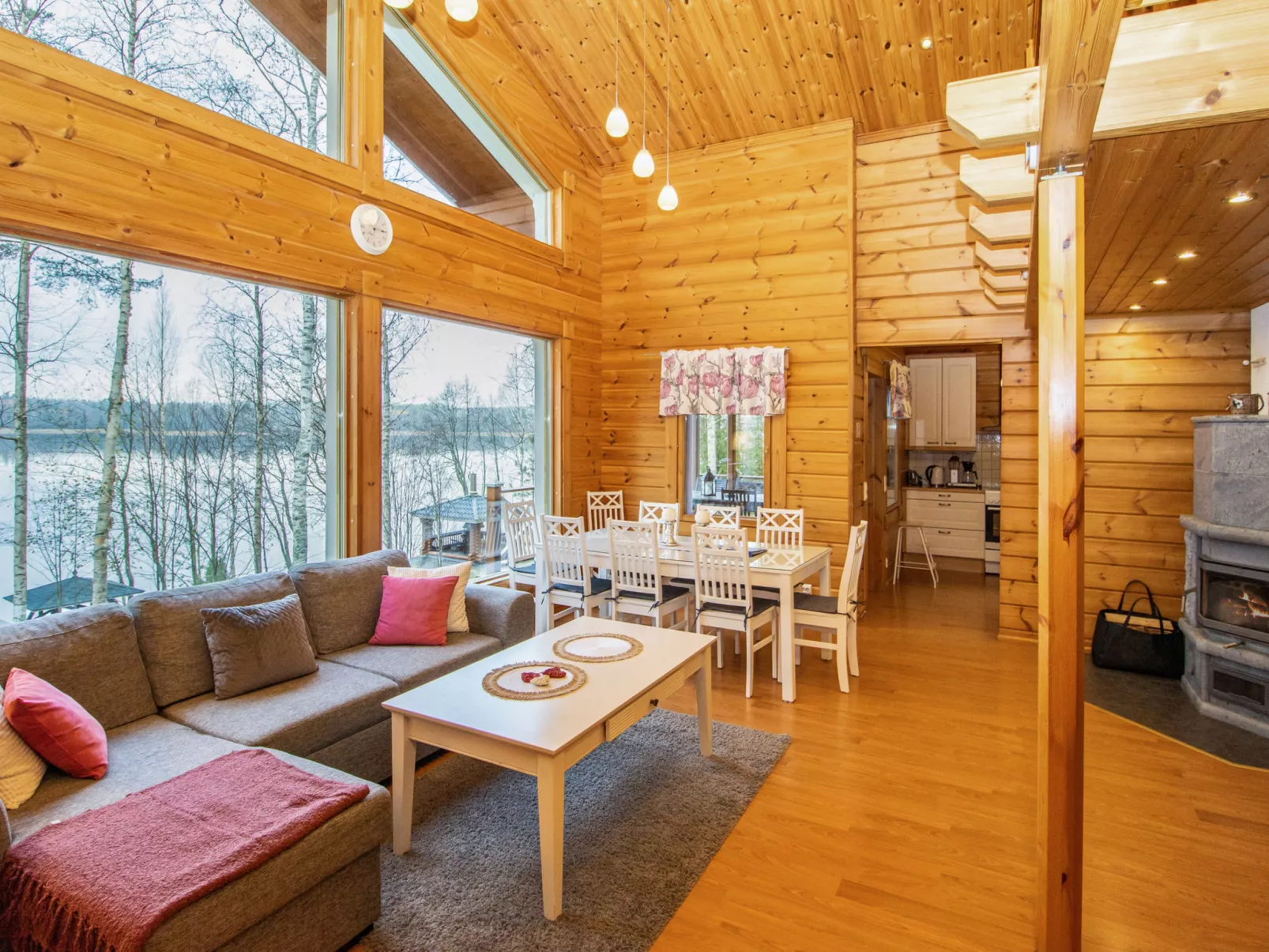 Villa kukka - Inside