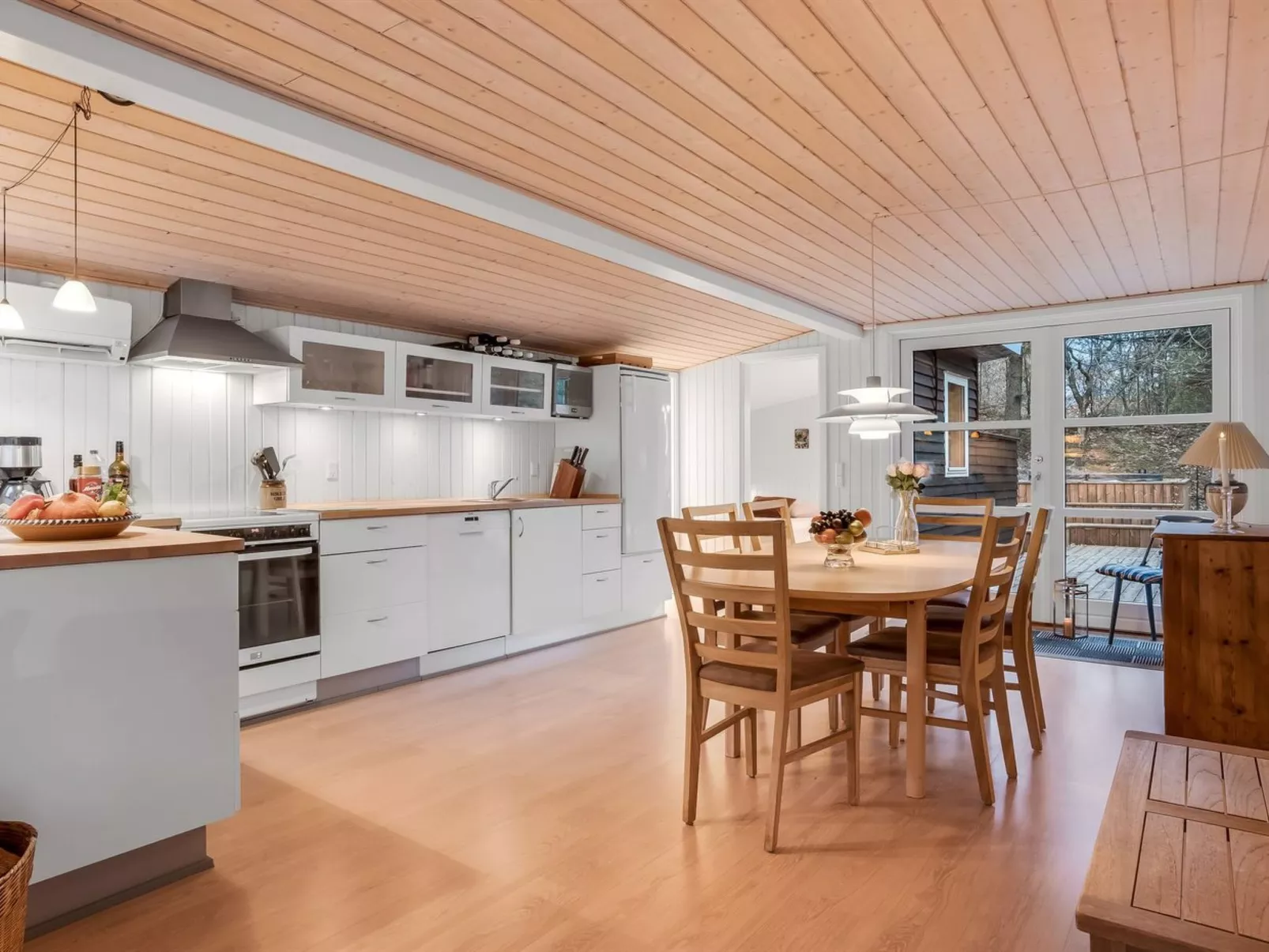 "Peadda" - 300m from the sea-Inside