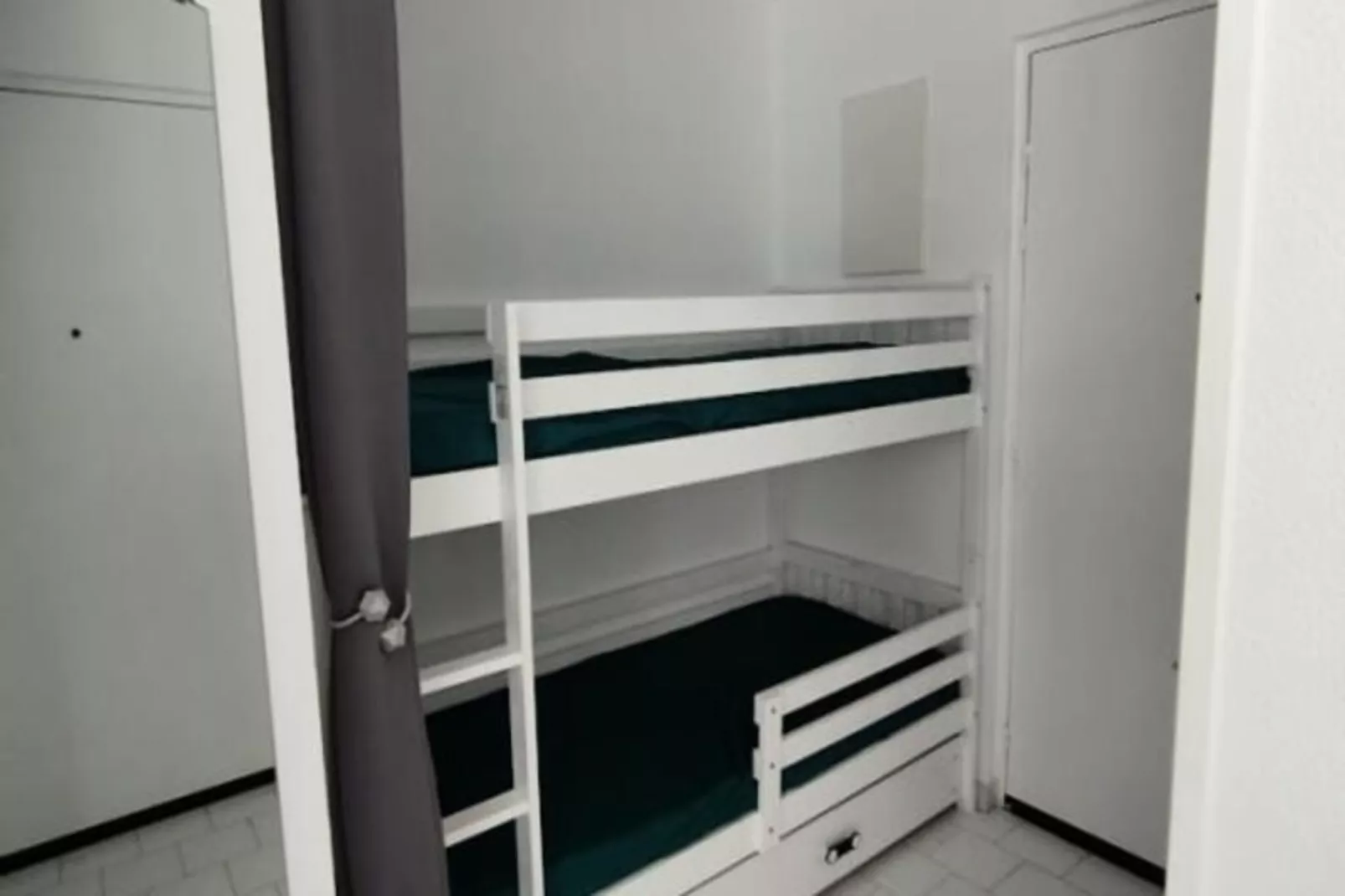 Le Douillet Sur Le Port Et La Plage-Untagged