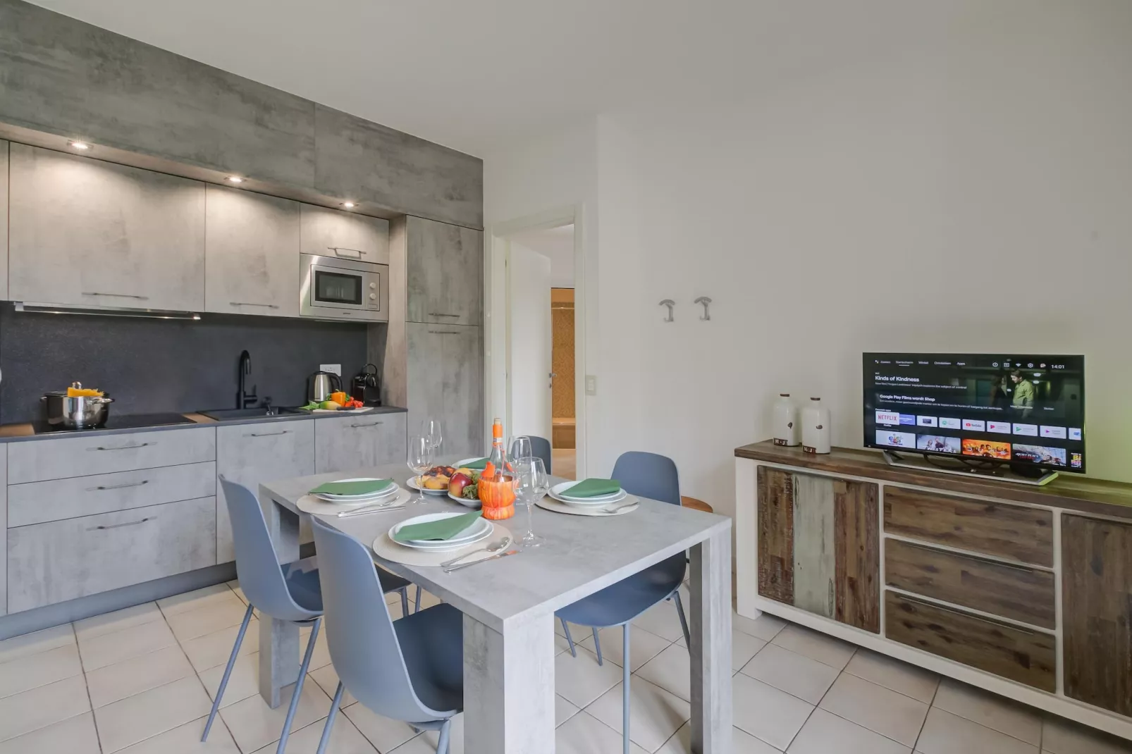 RESIDENCE PORTO LETIZIA - VILLAGE-TRILOCALE 6 PAX DELUXE 8229 - VGB6D - Dining room