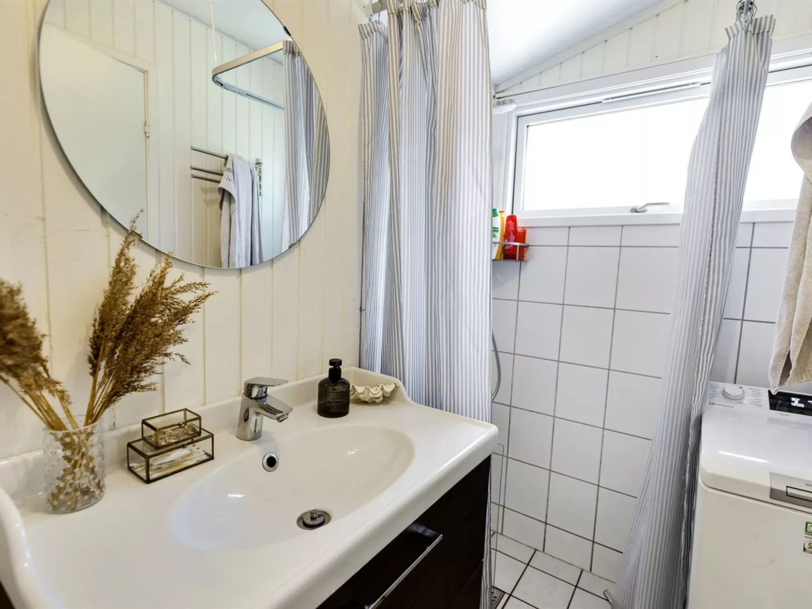 "Essi" - 300m from the sea-Inside