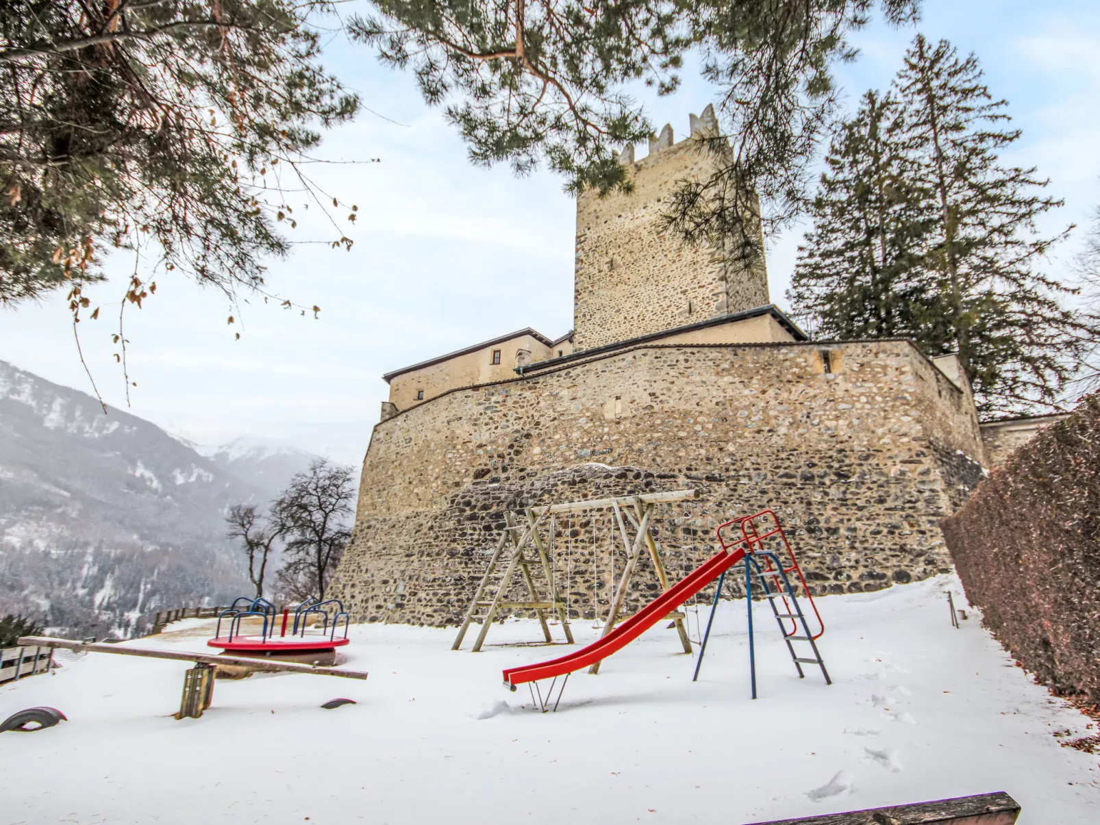 Burg Biedenegg, Potzner-Outside