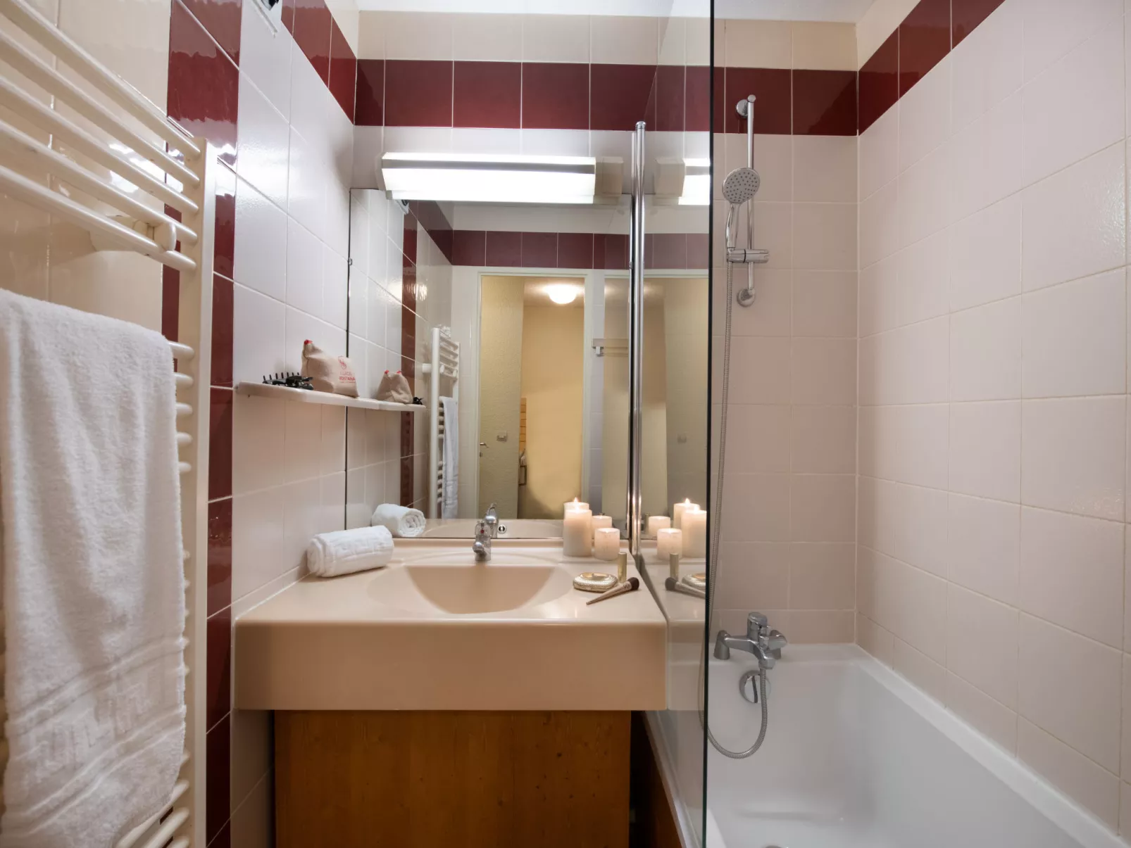 Le Cheval Blanc Classique-Drinnen