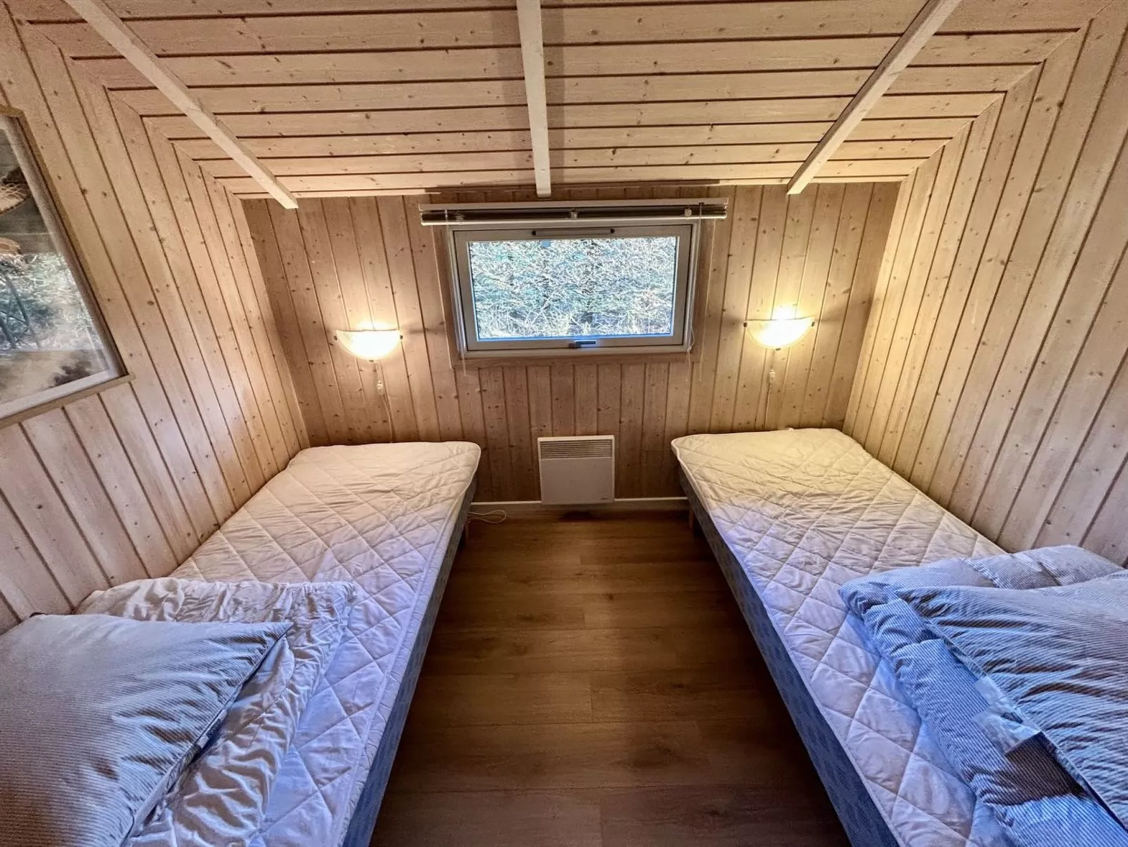 "Kalli" - 350m to the fjord-Drinnen