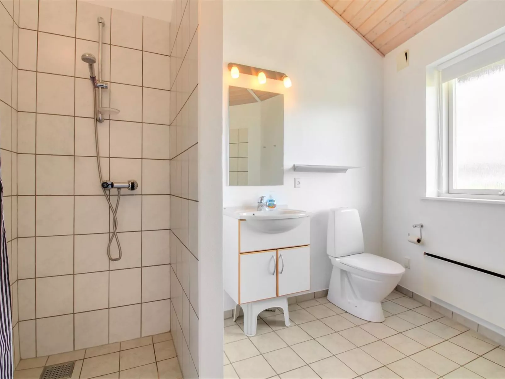 "Jani" - 25km from the sea-Drinnen