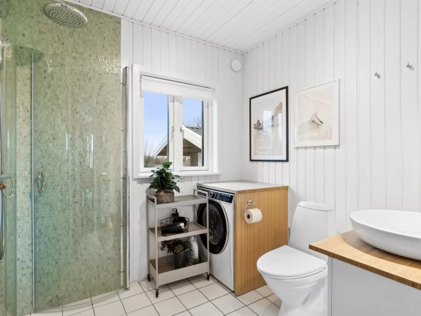 "Marlies" - 300m from the sea - Inside