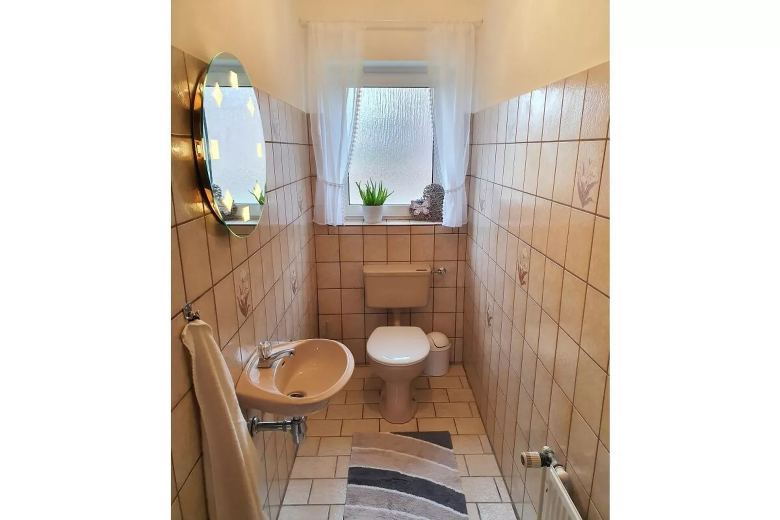 291420-Bathroom