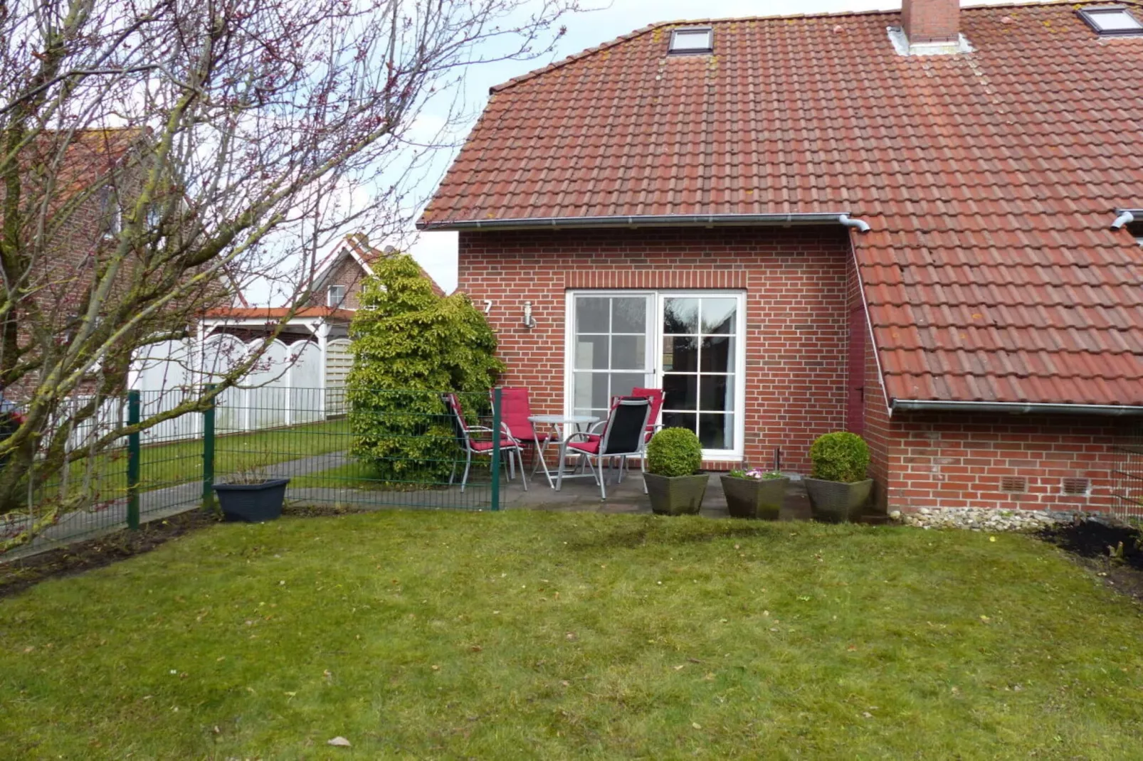 424168-Terrace balcony